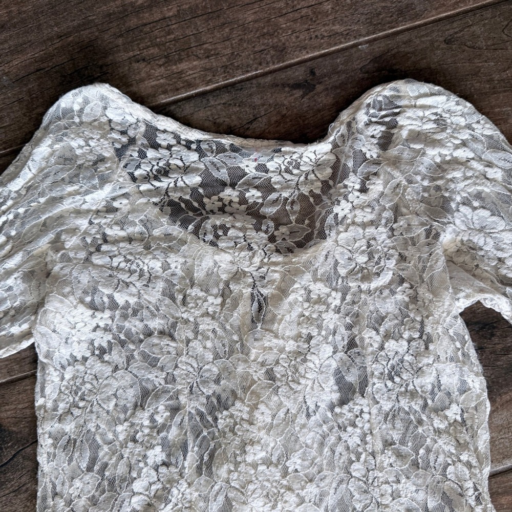 New York & Company Vintage Whimsigoth Tie Front Bell Sleeve Lace Blouse, Ivory,M - Picture 7 of 11
